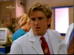 Charlie Schlatter als Jesse Travis