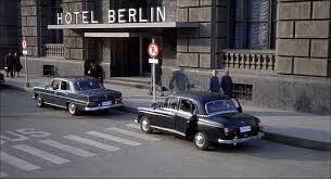 Der Zerrissene Vorhang - Hotel berlin.jpg