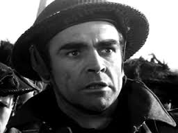 Sean Connery als Private Flanagan