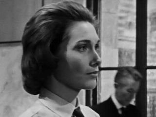 Siân Phillips (D-Day).jpg
